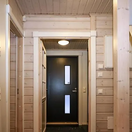 Aihki Pine Cottage, Iso-syoete * Сиоте